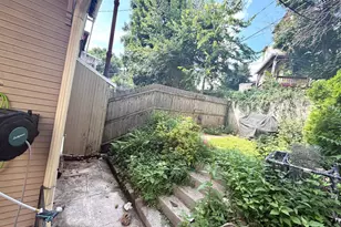 1431 Perkiomen Ave, Reading, PA 19602 - Photo 11