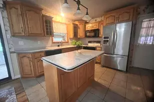 129 Hall Rd, Shoemakersville, PA 19555 - Photo 3