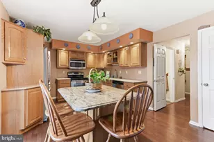 207 W Neversink Rd, Reading, PA 19606 - Photo 5