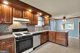 216 Vesper Ave, Reading, PA 19606 - Photo 11