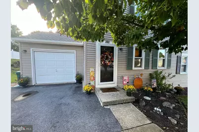 202 S 4th Street, Womelsdorf, PA 19567 - Photo 1