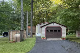 21 Rocky Ln, Mertztown, PA 19539 - Photo 5