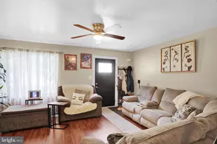 8 Bentley Ct, Reading, PA 19601 - Photo 7