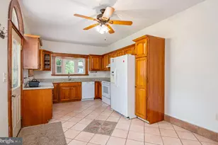 378 Main St, Blandon, PA 19510 - Photo 9