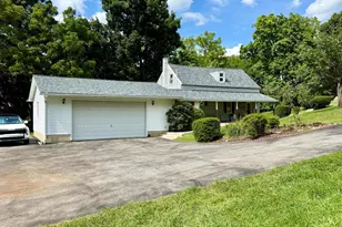 3646 Chestnut St, Temple, PA 19560 - Photo 15