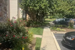 114 Valley Greene, Reading, PA 19610 - Photo 3