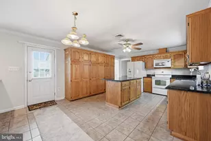 19 Dairy Ln, Barto, PA 19504 - Photo 11