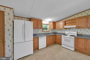 4 Hawthorne Ln, Hamburg, PA 19526 - Photo 9