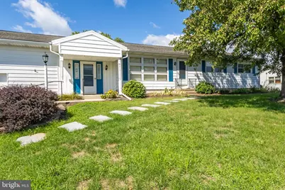 1390 Pottsville Pike, Shoemakersville, PA 19555 - Photo 1