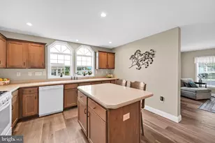 25 Dawn Dr, Douglassville, PA 19518 - Photo 11