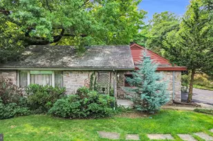 809 Farr Pl, Reading, PA 19611 - Photo 3