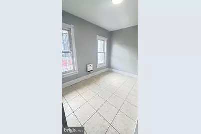 1001 N 11th Street, Reading, PA 19604 - Photo 7
