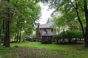 83 Flint Ridge Dr, Reading, PA 19607 - Photo 3