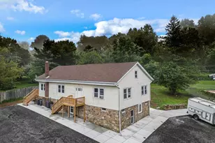 71 Dreamland Park Dr, Fleetwood, PA 19522 - Photo 1