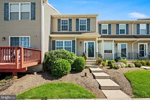 69 Horseshoe Dr, Douglassville, PA 19518 - Photo 1