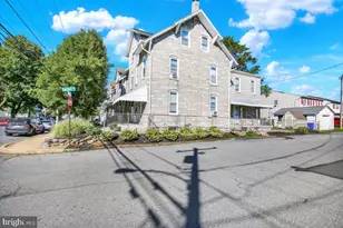 101 Upland Ave, Reading, PA 19611 - Photo 3