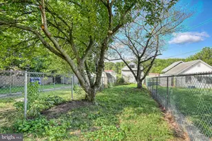 242 N 3rd St, Hamburg, PA 19526 - Photo 21