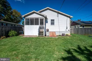 208 Montgomery Ave, Reading, PA 19606 - Photo 35