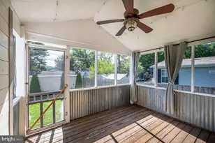 208 Montgomery Ave, Reading, PA 19606 - Photo 31