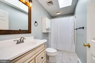 208 Montgomery Ave, Reading, PA 19606 - Photo 25
