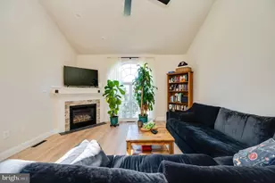 1422 Hillpoint Cir, Reading, PA 19608 - Photo 7