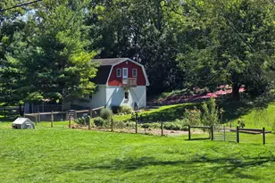 28 Lily Ln, Fleetwood, PA 19522 - Photo 3