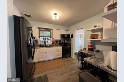 418 Good Avenue, Womelsdorf, PA 19567 - Photo 7