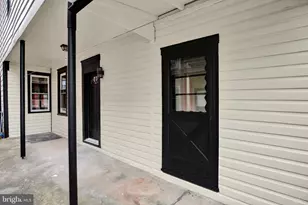41 W Washington St, Fleetwood, PA 19522 - Photo 3