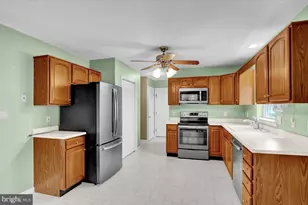 410 N Kemp St, Kutztown, PA 19530 - Photo 13