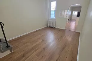 1137 Buttonwood St, Reading, PA 19604 - Photo 3