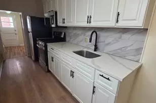 1137 Buttonwood St, Reading, PA 19604 - Photo 5