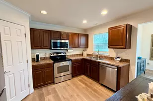 138 Meadowside Dr, Douglassville, PA 19518 - Photo 9