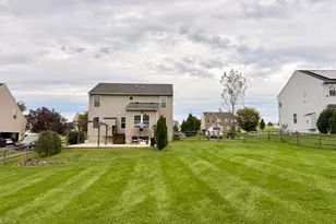 138 Meadowside Dr, Douglassville, PA 19518 - Photo 29