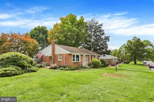 1000 Rhodora Ave, Reading, PA 19605 - Photo 1