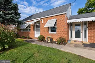 1082 W Leesport Rd, Leesport, PA 19533 - Photo 1