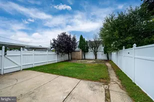 3822 Raymond St, Reading, PA 19605 - Photo 31