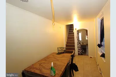 32 S 10th Street, Reading, PA 19602 - Photo 7