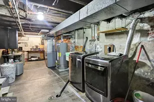 1645 N 10th St, Reading, PA 19604 - Photo 31