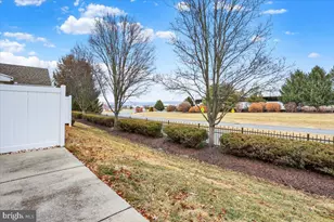 203 Oak Hill Ln, Reading, PA 19610 - Photo 19