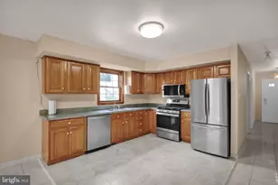 100 N Robeson St, Robesonia, PA 19551 - Photo 9