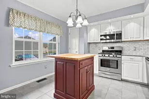 1058 Fredrick Blvd, Reading, PA 19605 - Photo 9