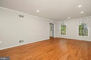 24 Fawn Dr, Reading, PA 19607 - Photo 9