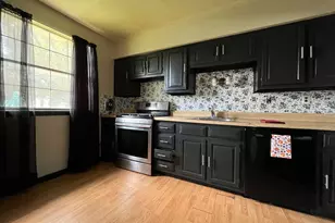 755 Moonflower Ave, Reading, PA 19606 - Photo 7