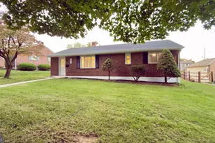 2037 Girard Ave, Reading, PA 19609 - Photo 3