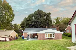 2037 Girard Ave, Reading, PA 19609 - Photo 7