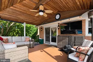 1110 Dogwood Dr, West Lawn, PA 19609 - Photo 13