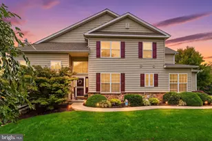 1201 Ridgeview Dr, Morgantown, PA 19543 - Photo 1