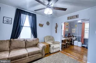 132 W Chestnut Ave, Robesonia, PA 19551 - Photo 3