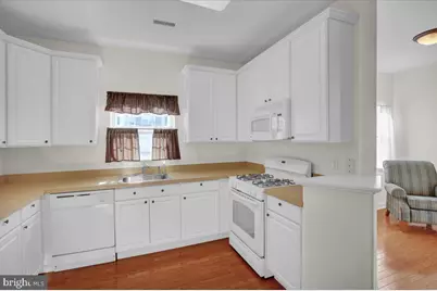 125 Village Drive, Blandon, PA 19510 - Photo 5