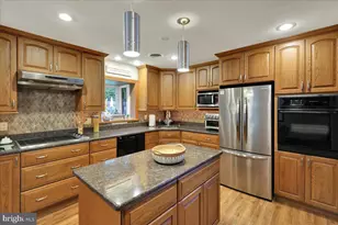 2170 Garfield Ave, Reading, PA 19609 - Photo 3
